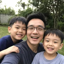 Mr Tan and his children